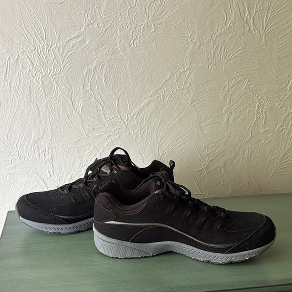 Easy Spirit Romy Black Athletic Shoes - Picture 3 of 7